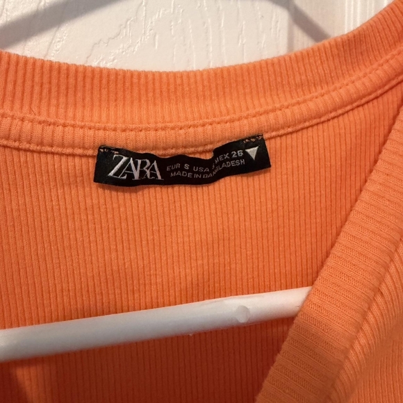 Zara Orange Ruffled Crop Top - Picture 3 of 3